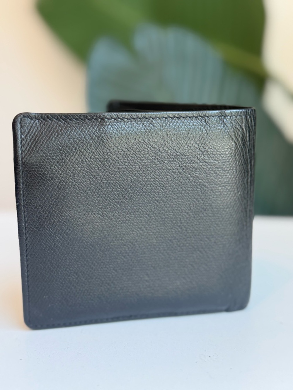 Chanel ‘Coco Button Bifold Wallet’ - Picture 2 of 8